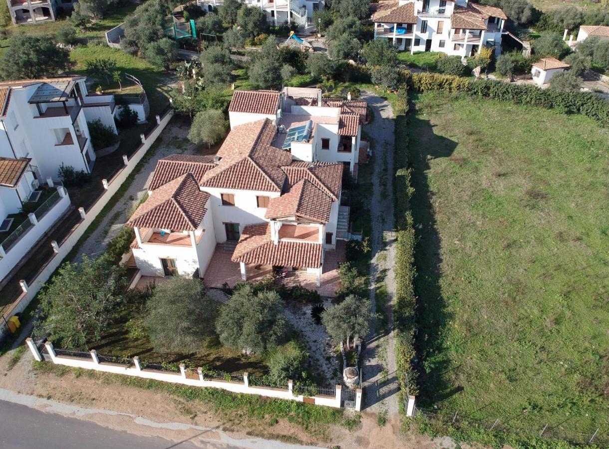 Appartamenti Torre Di Bari Bari Sardo Eksteriør bilde