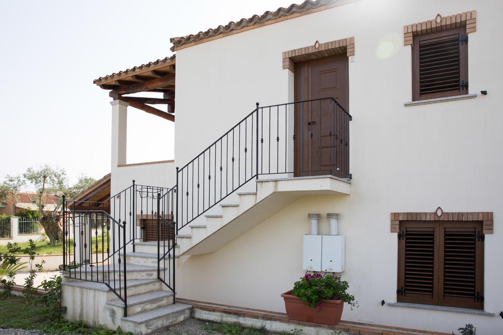 Appartamenti Torre Di Bari Bari Sardo Eksteriør bilde